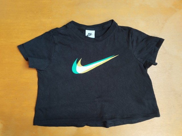 Nike majica 140 = 2 eur