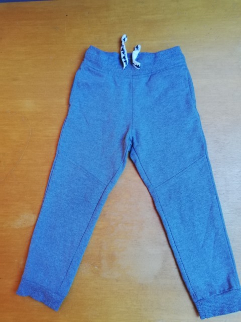 Trenirka 104 - 110 = 1 eur