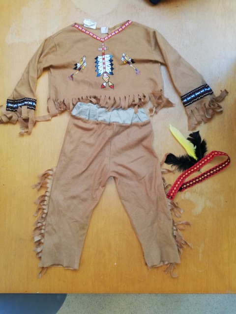 Pust Indijance 104 - 110 = 6 eur