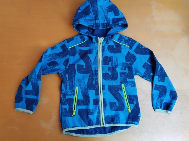 Jakna, vindstopet 116 = 2 eur