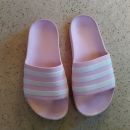 Adidas natikači 36 = 4 eur 