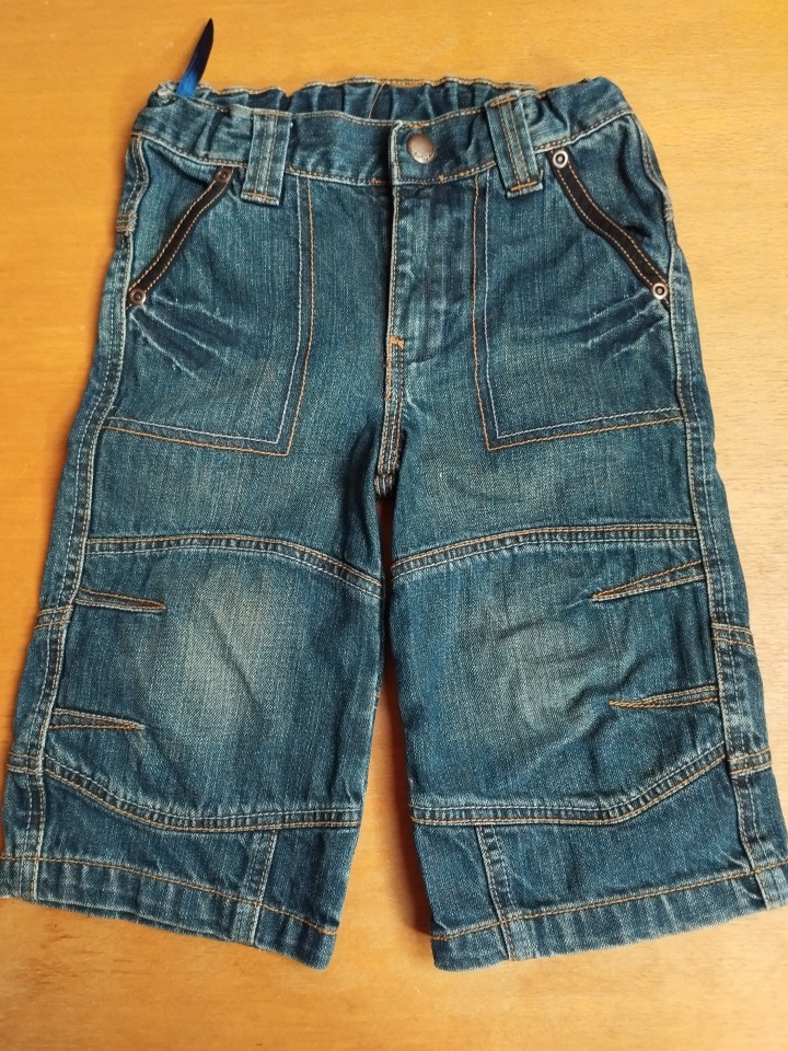 Kratke hlače 110 =3 eur