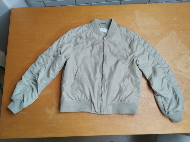 Prehodna jakna 146 = 5 eur  - foto