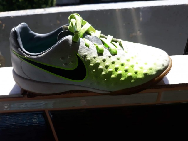 Nike 32