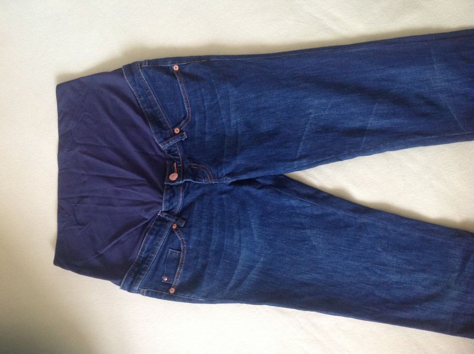 nosecniske jeans hlace, HM, vel. 42, 5 eur