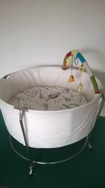 Unikatna posteljica za dojenčka, za dvojčke - foto