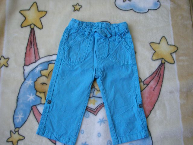 Nove poletne hlače (št. 80/86) 4€