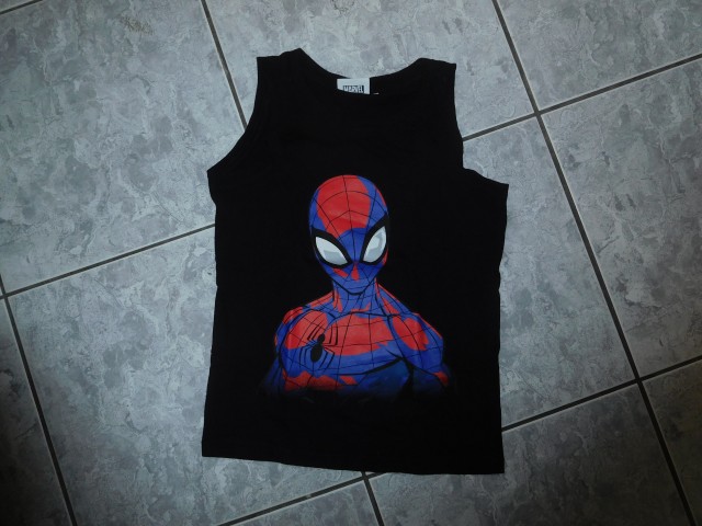 Majica brez rokavov Spiderman 122 - 3,50 eur