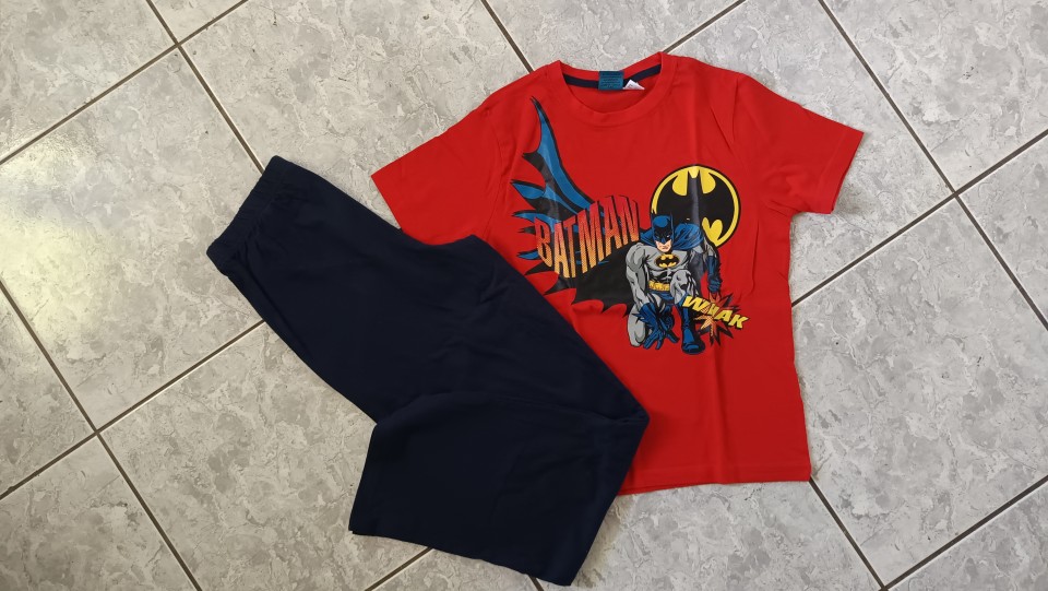 pižama Batman 134-140 - 3,50 eur