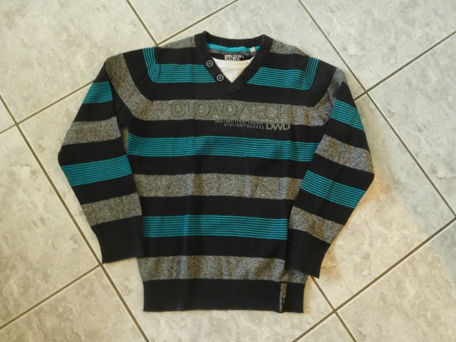 Tanjši pulover ali debelejša majčka 146-152 - 4 eur