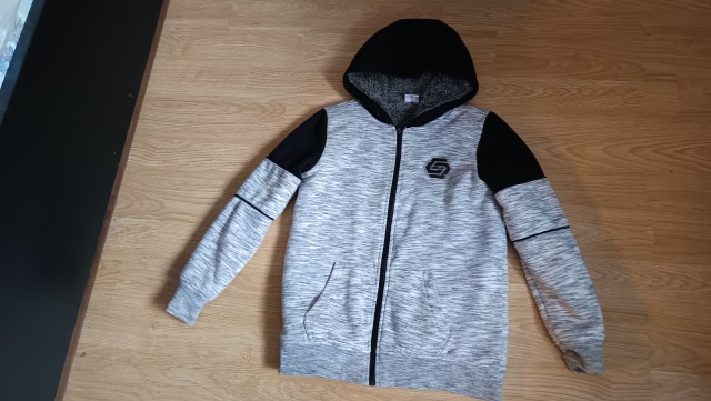Debelejša jopica oz. jakna - 5 eur