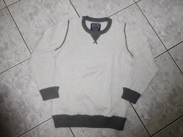 Tanjši pulover 146-152 - 4 eur
