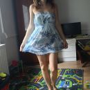 Zelo lahna oblekica št. S