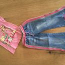 majica in jeans hlače