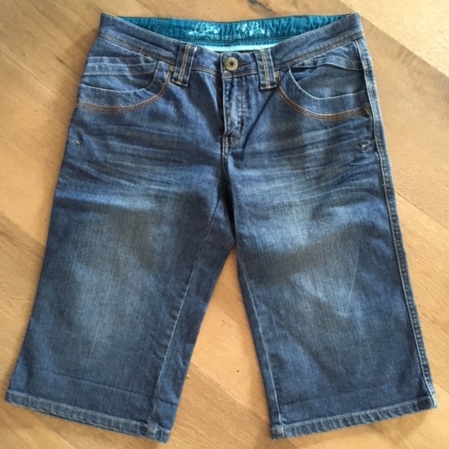 Jeans bermuda hlače, 38
