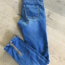 jeans hlače, 8 let