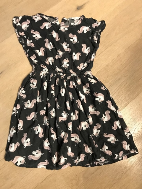 Obleka HM, 140