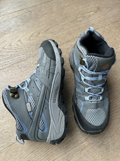 Merrell, 35
