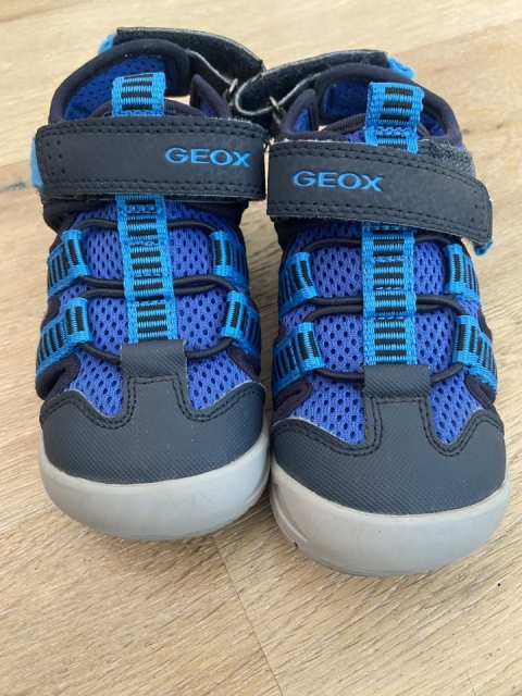 čevlji geox