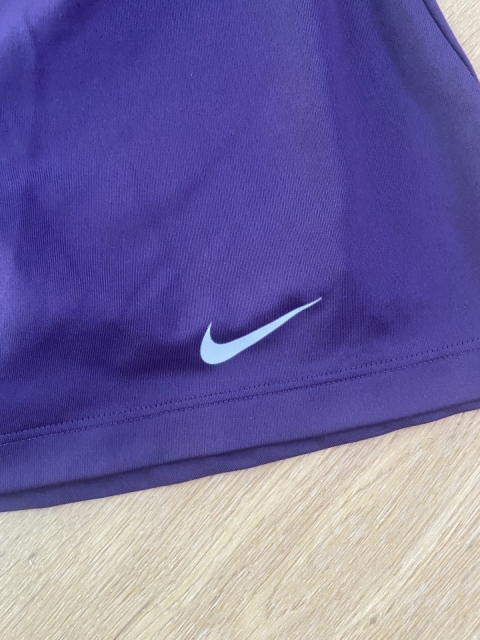 Nike športno krilo s hlačami