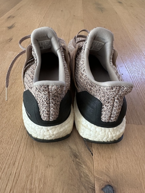 Superge Adidas continental
