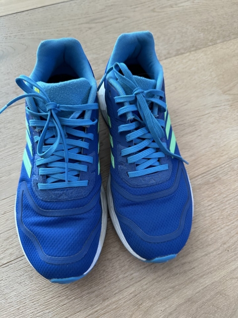 Adidas teniske 36