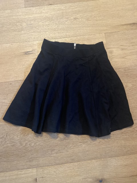 Krilo Divides, xs