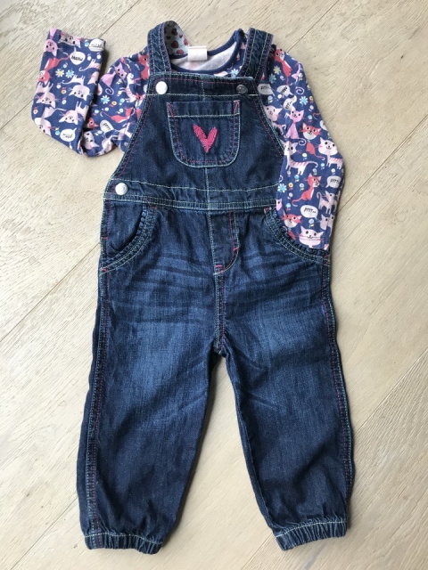 Majica HM, jeans hlače 80