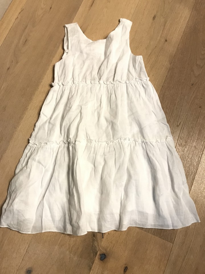 obleka benetton, 7-8 let