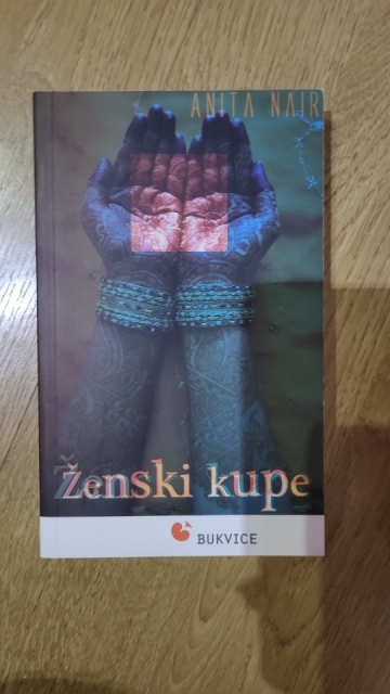 Zenski kupe - foto