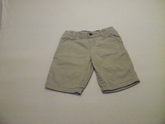Kratke hlače z regulacijo M&S 3-4 leta,3,90E