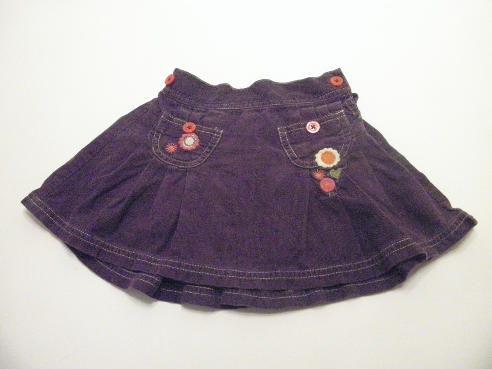 Žametno krilo z regulacijo M&S 18-24m,3,80E