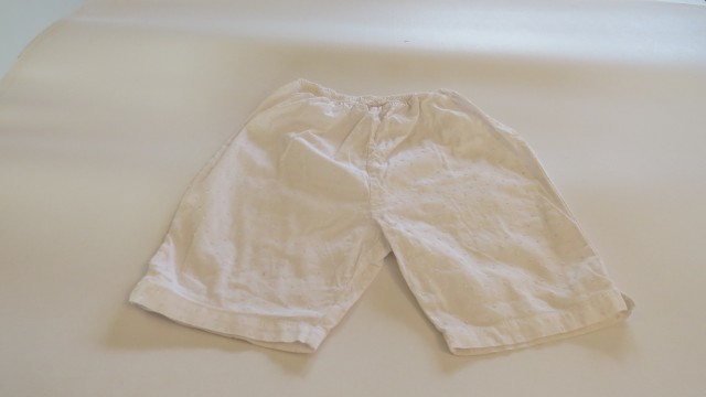 Kratke hlačke tu 18-24m,velike,2E