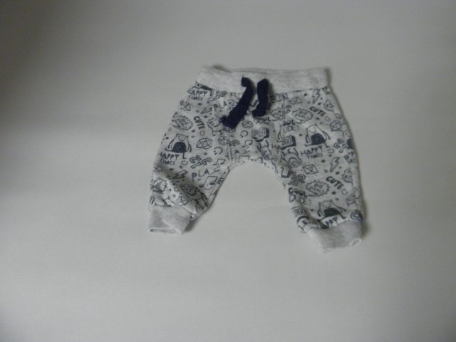 Trenerkica F&F 0-3m,3E