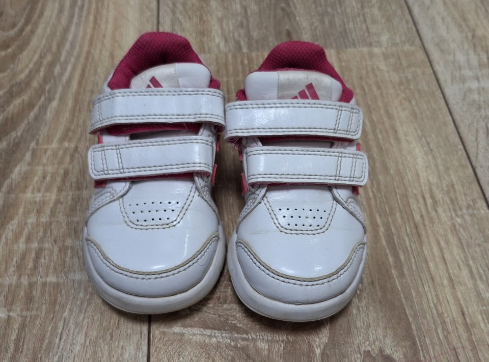 adidas, vel. 21