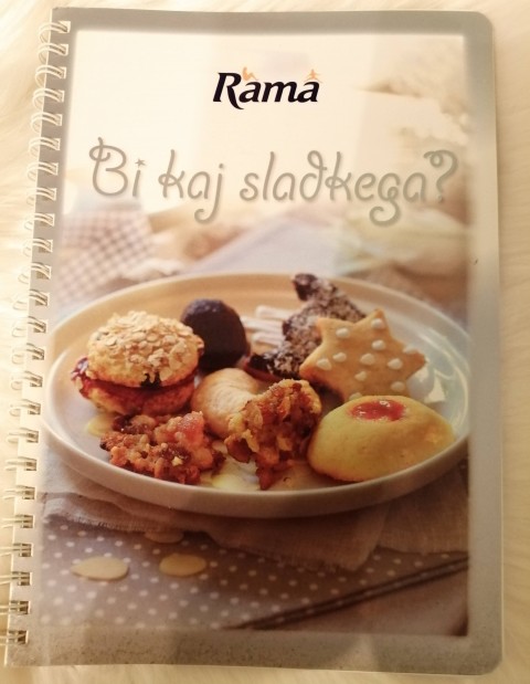 Rama.  Bi kaj sladkega?, 2012. 56 str.