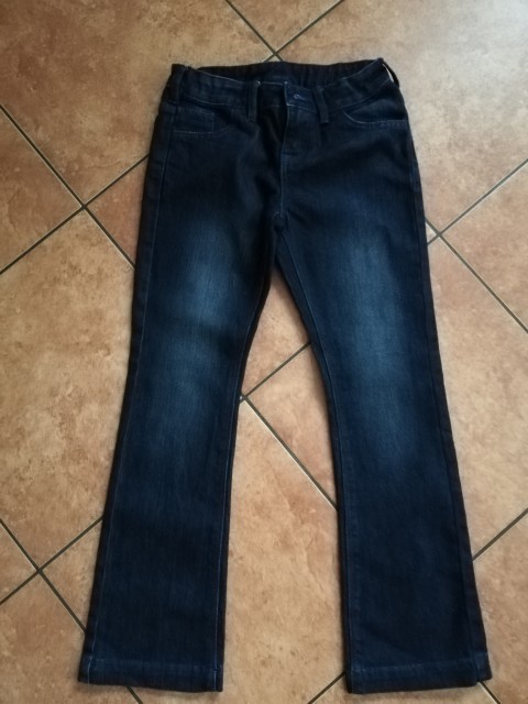 Dekliške Jeans hlače C&A 134, 3 €