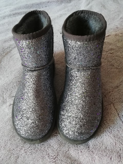 Zimski škornji 39 - 13 €