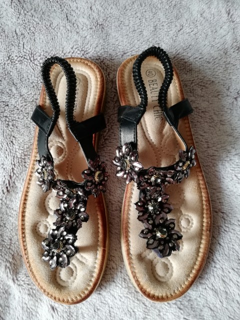 Ženski sandali 40 - 10€