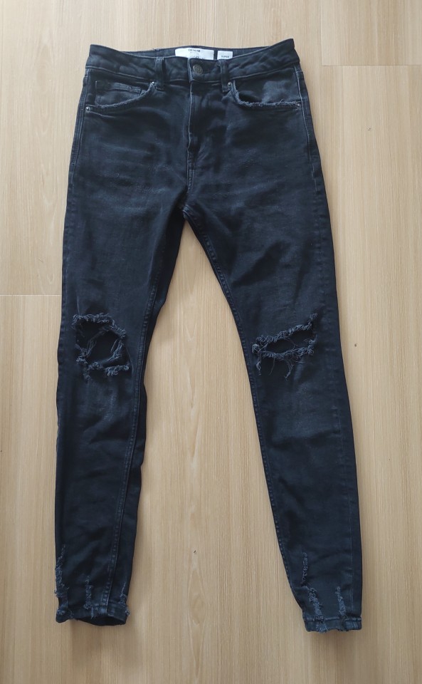 32 17€ nenosene