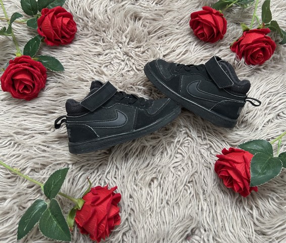 Superge - NIKE  št.  25 (14cm)