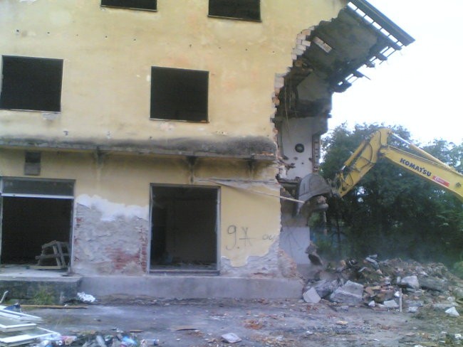 Rušenje Cirarjeve hiše Litija - foto povečava