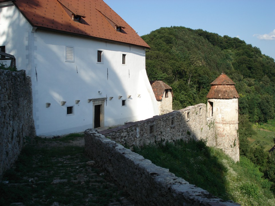 sevnica  pogled z gradu