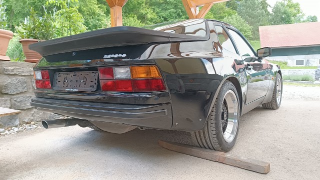 944 oglas - foto