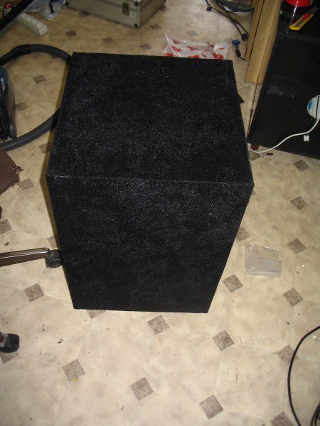 Surround-sound subwoofer - foto