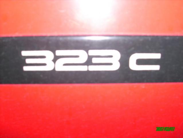 Mazda 323c - foto