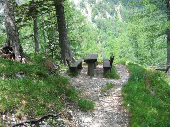 Prijazna klopca