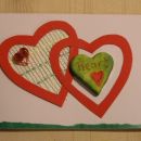 Valentinova-zeleni srček je odlitek, mali rdeči pa quilling