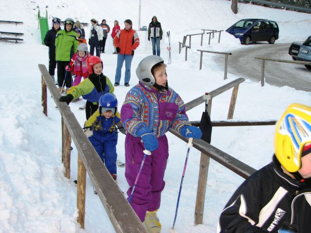 Šola smučanja za otroke v Zavodnjah - foto