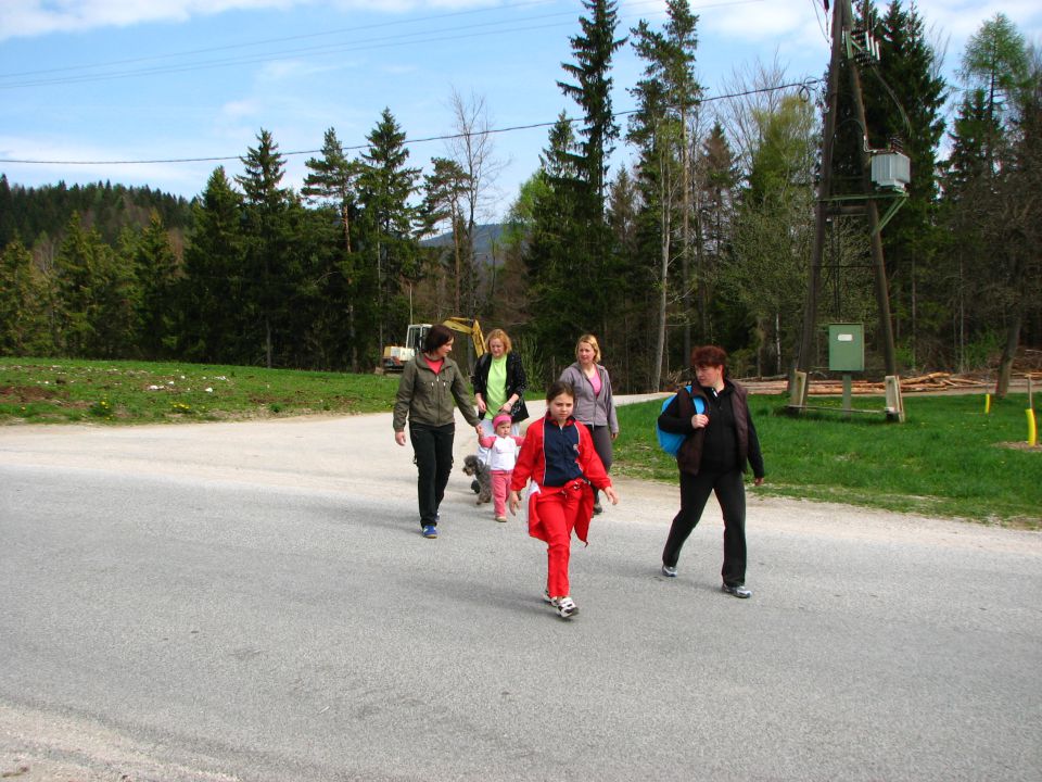 DPM Zavodnje Pohod  27.4.2010 - foto povečava